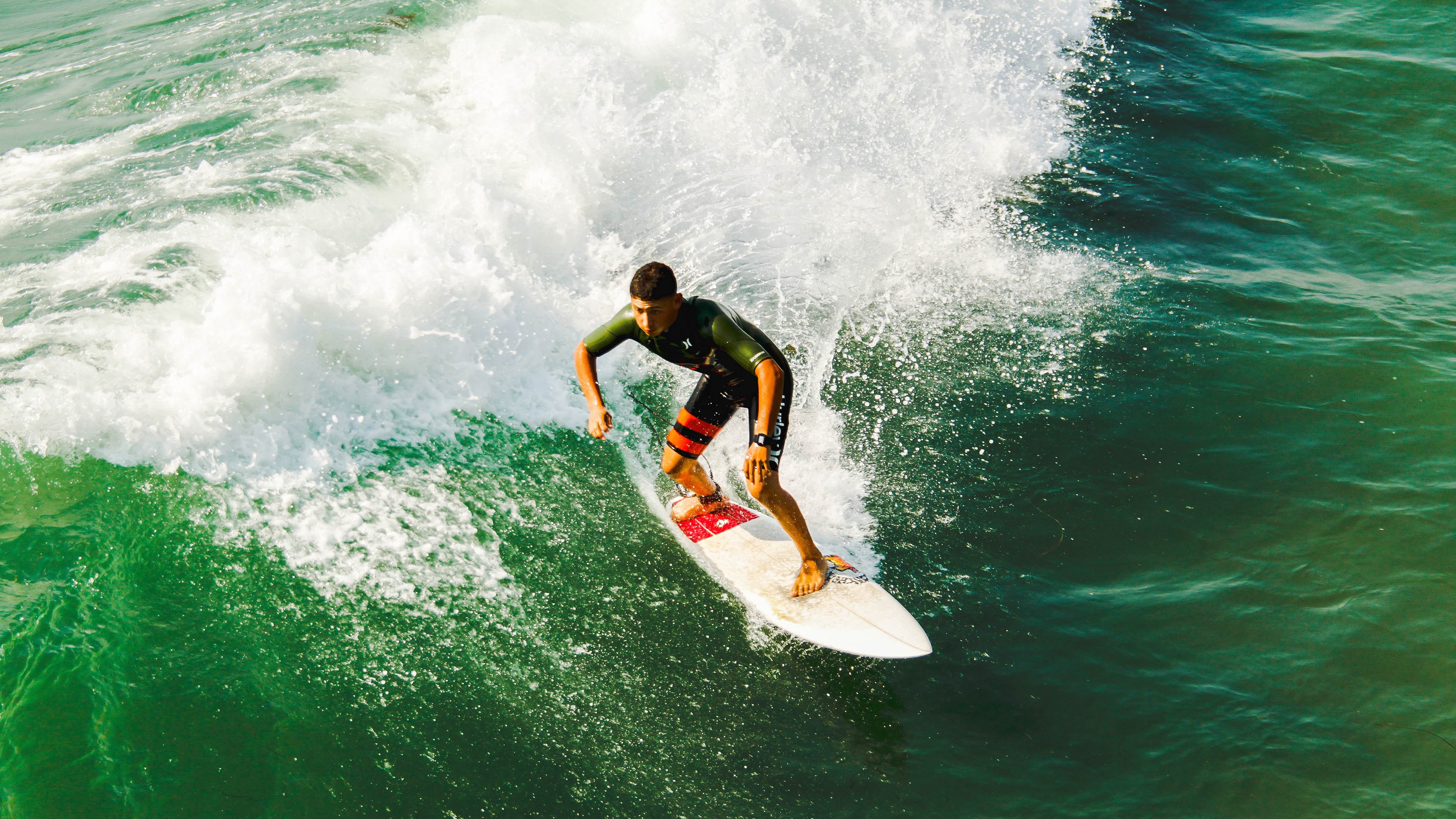 贝尔哈德·福特：场上决策能力让全黑队进攻更加精准，贝尔福特现如今的妻子